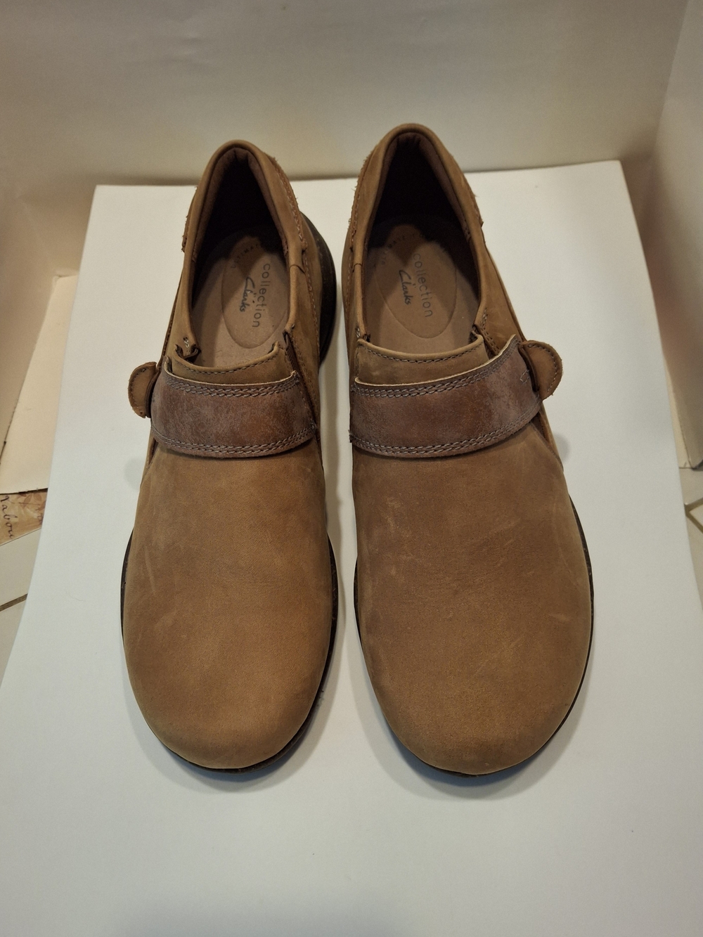 Clarks Women's Tan Brown Slip-On Loafers